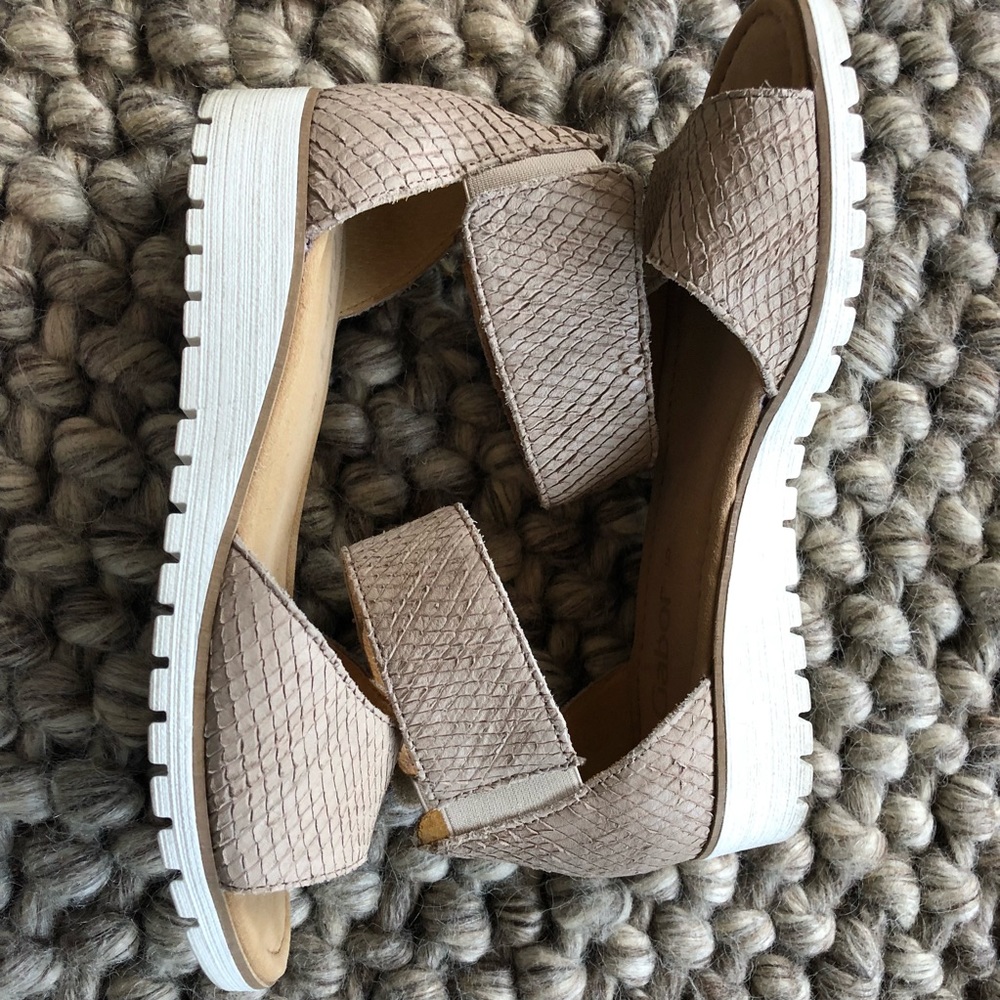 Gorgeous Gabor Suede Sandals